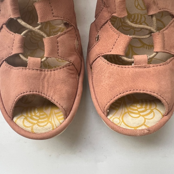 Fly London Shoes Sandals Sz 39 US 8 - 8.5 Ankle Strap Wedge Peep Toe Lace Pink - Picture 3 of 9